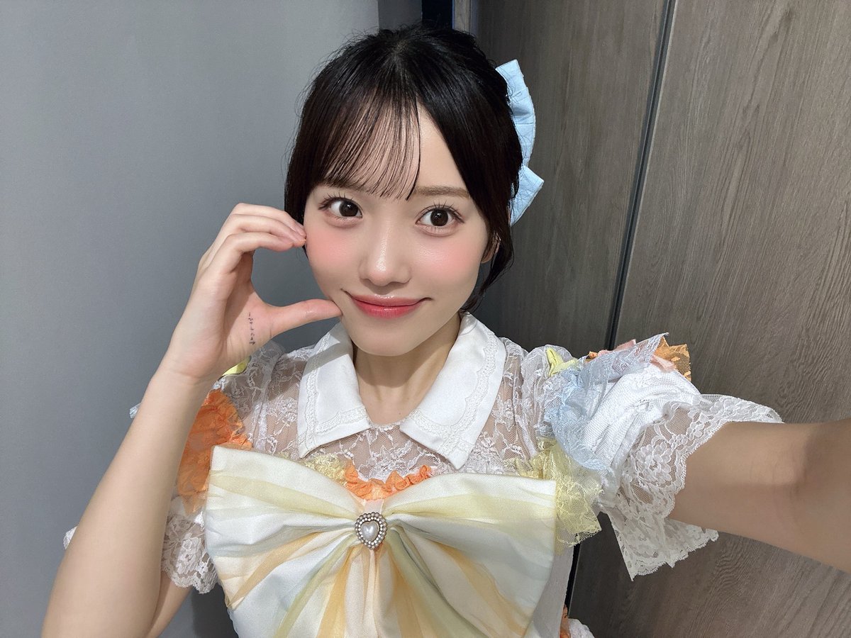 nana_KLS0404's tweet photo. ベトナム1日目ありがとうございました🇻🇳✨
Cảm ơn mọi người! ♡

明日もイオンモール ハドンでお待ちしてます♩

#カワラボサウス   #松田奈々
#hanoi https://t.co/Y2SCwwReid
