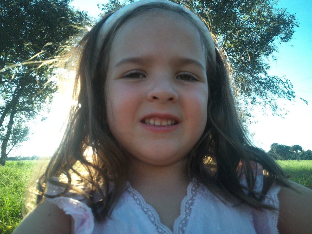 tinnylogan's tweet photo. I started bringing a Camp Snap to family sessions for the kids and it’s been AMAZING.

Photographer who shoot families with little kids... I started doing something at sessions and I am OBSESSED with how well it has worked.

I have been bringing a Camp Snap camera and let the kids be photographers too.

Originally, I thought it would just be something fun for them to do while I grab a few photos of mom and dad alone.

But it has turned into SO much more than that.They get excited because they have their own camera. They start looking for things they want to photograph. They take pictures of their parents, their siblings, me, random things around us... and suddenly they aren't just being dragged along to a family photo session. They're part of it.

And then I get to see the session from THEIR point of view.
Some of the photos are hilarious. Some are completely random. And some are actually really sweet because you're seeing what caught that kid's attention and what mattered to them in that moment.

It has also been such an easy way to connect with kids and get them interested in photography without handing them thousands of dollars of my gear 😂