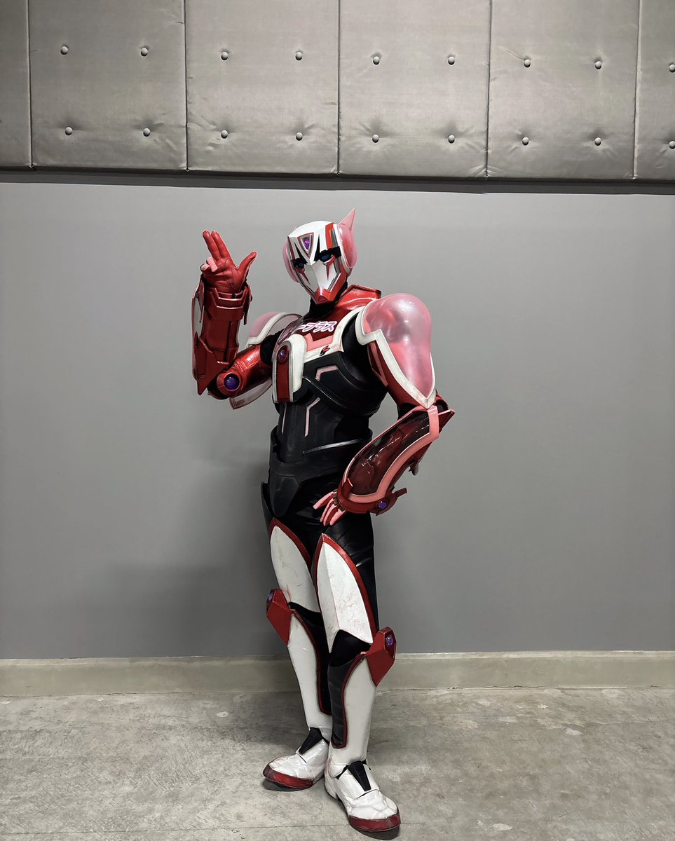 ichigo_shiota's tweet photo. #舞台タイバニ
本日もありがとうございました‼️

早いことに明日は東京公演最終日！！
初日の幕開けからここまで早すぎました😮

最後の最後まで気を抜かずに
怪我なく走り抜けます😊
明日もお楽しみに🎶

よろしくお願いします✨️✨️✨️ https://t.co/9L6O1utsJZ
