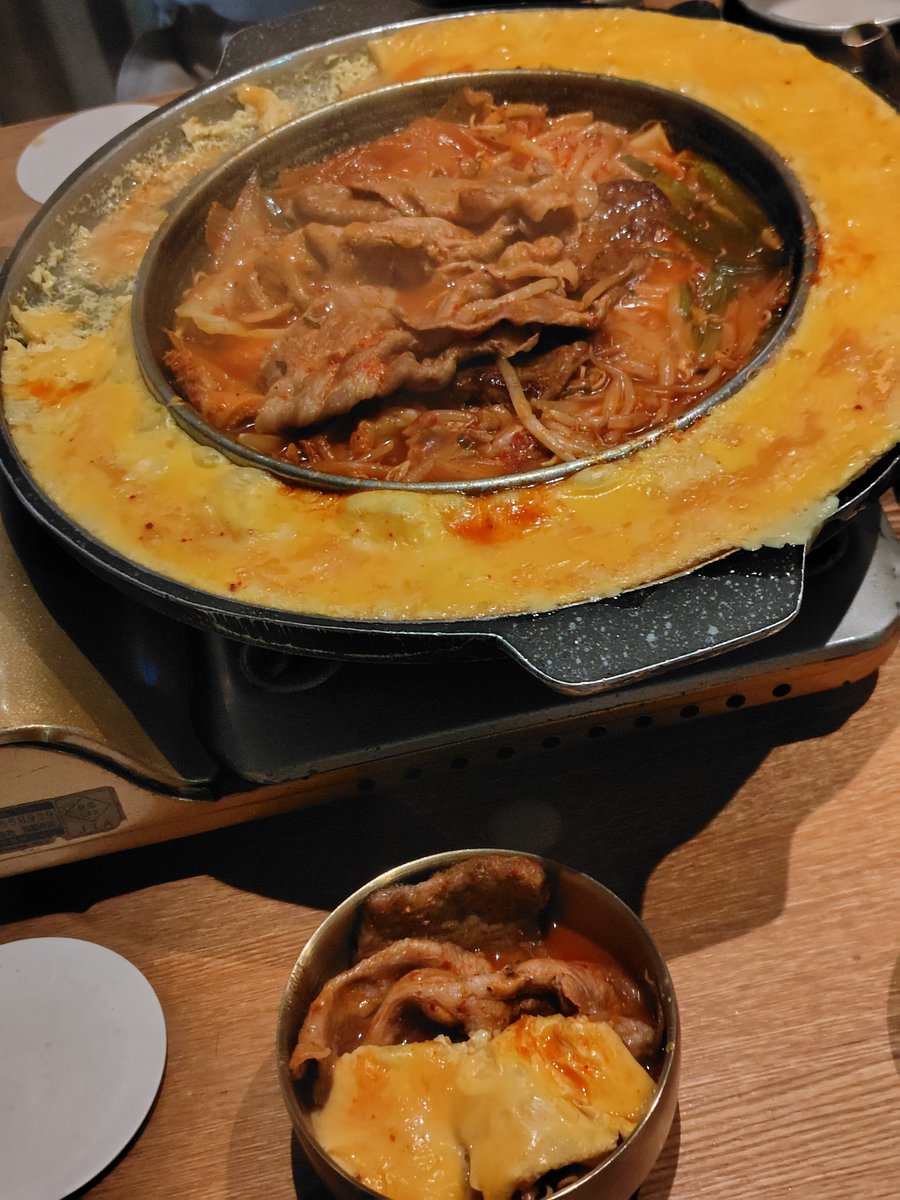 rotti_rotti's tweet photo. この鍋に火が通るとこうなる。 https://t.co/f648cJvU94