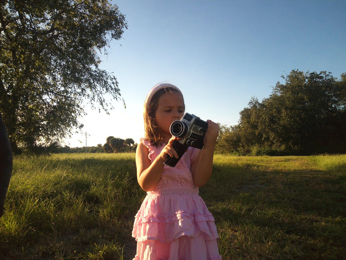 tinnylogan's tweet photo. I started bringing a Camp Snap to family sessions for the kids and it’s been AMAZING.

Photographer who shoot families with little kids... I started doing something at sessions and I am OBSESSED with how well it has worked.

I have been bringing a Camp Snap camera and let the kids be photographers too.

Originally, I thought it would just be something fun for them to do while I grab a few photos of mom and dad alone.

But it has turned into SO much more than that.They get excited because they have their own camera. They start looking for things they want to photograph. They take pictures of their parents, their siblings, me, random things around us... and suddenly they aren't just being dragged along to a family photo session. They're part of it.

And then I get to see the session from THEIR point of view.
Some of the photos are hilarious. Some are completely random. And some are actually really sweet because you're seeing what caught that kid's attention and what mattered to them in that moment.

It has also been such an easy way to connect with kids and get them interested in photography without handing them thousands of dollars of my gear 😂