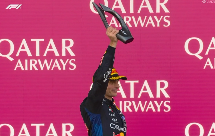 SCUDERIAFEMBOY's tweet photo. max and his trophy :) https://t.co/y58a0ehRmO