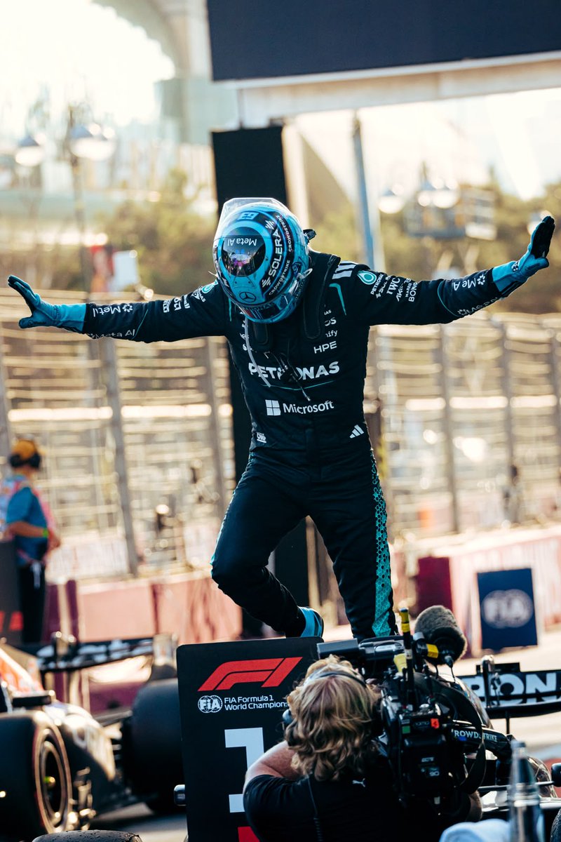 MercedesAMGF1's tweet photo. Pole. 
Led every lap.
Fastest lap.

George’s first F1 career Grand Slam 😤 https://t.co/viINAuMJUG