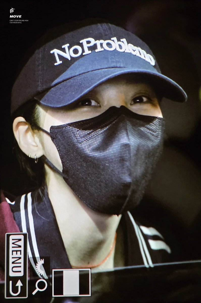 Move_0619's tweet photo. 260926 입국 프리뷰

즐추해추🐹👋

#마마무 #문별 #MAMAMOO #MOONBYUL https://t.co/g4IJ342G4H