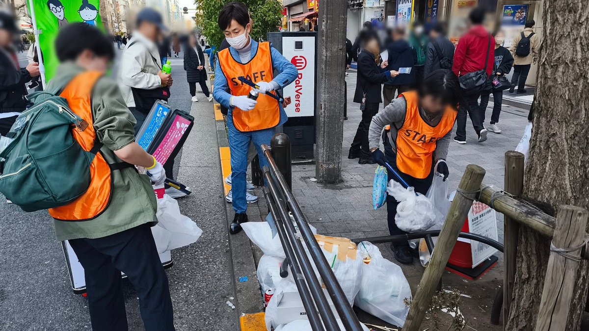 akiba_guide's tweet photo. 【明日の秋葉原清掃ボランティア参加ご協力のお願い】
明日(9月27日)実施予定の秋葉原清掃ボランティアですが、スマートごみ箱などゴミ箱が無い状態で現在の路上ゴミを把握する最後の機会になると思われます。
そこで明日は1人でも多くの方にご参加頂きたくあらためて募集ポストをさせて頂きました。

毎週のように秋葉原にいらっしゃってる方、また最近は行く回数は減ってしまったけど秋葉原が好きな方など、ご参加ご協力頂けましたら幸いです。もちろん初ゴミ拾い、初ボランティア活動大歓迎です。

ご参加、ご協力いただける方がいらっしゃいましたら引用ポストをご確認頂き、XのDMからご連絡頂けましたら幸いです。宜しくお願い致します。