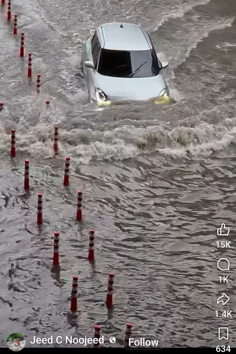 Ma_Mon's tweet photo. ❌ Suzuki Swift
✅ Suzuki Swim

โครตโหด ยอมใจ https://t.co/VXKVrtRE2g