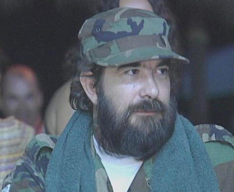 _FrancoMunevarM's tweet photo. 🔴Alias Timochenko >Capo< de las farc, tiene más de 32 requerimientos judiciales por Terrorismo, Homicidio, Secuestro, Extorsión, Violación, Narcotráfico.

◇Presenta 162 órdenes de captura por Varios delitos y una "Circular Roja".

◇La JEP lo condenó a [Cortar Leña]
@omarbula https://t.co/iwlbo9tuIJ