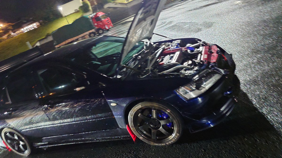 Mo_Evo7's tweet photo. たぶん燃ポン故障だと思いますが、エンストです。
本線上じゃなくて良かった https://t.co/EYWTiCSePq