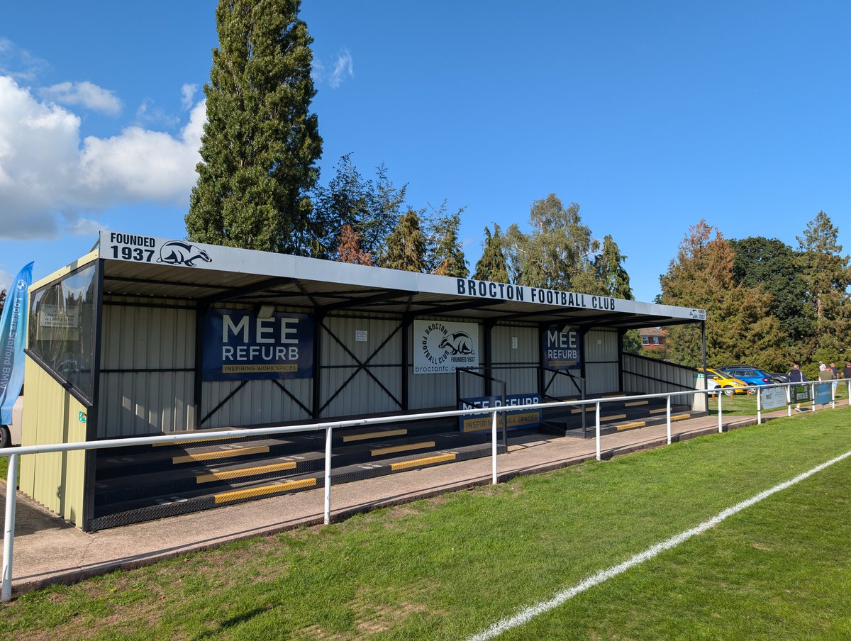 WD_CFC's tweet photo. 📍 Brocton (A).

We've arrived at Silkmore Lane.

Team news in a few minutes. https://t.co/DnSFHXmvZW