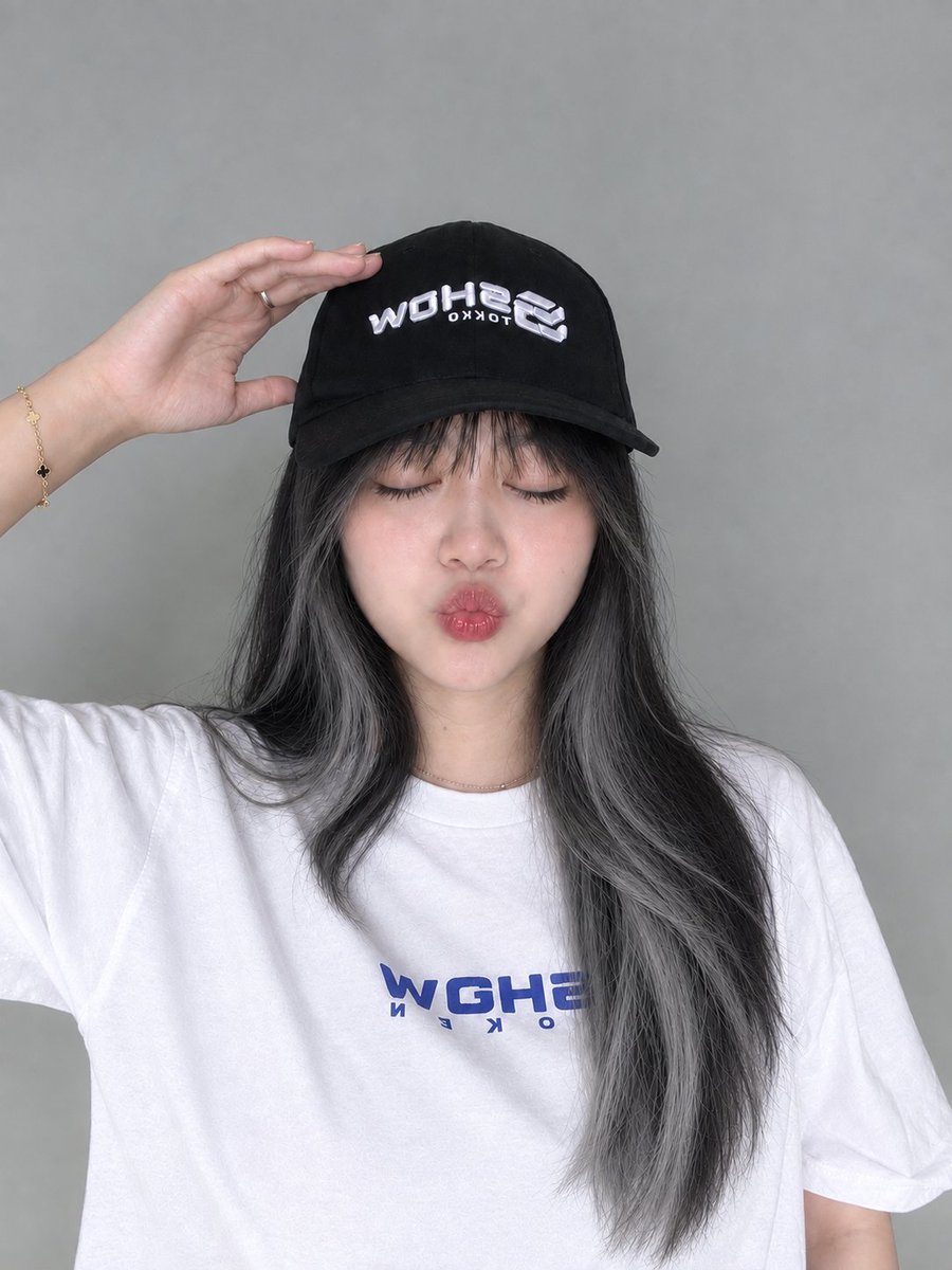 putrishreya's tweet photo. Akhirnya paket dari SHOW Token sampai juga 💙

Senang banget dapat kiriman merch dari @RealShowToken
Simple, tapi jujur bikin mood naik hehe.

Terima kasih SHOW Token sudah mengirimkan merch ini dan sudah ngajak aku jadi bagian dari perjalanan mereka. 

Buat aku, ini bukan cuma soal merch, tapi tentang apresiasi kecil yang bikin perjalanan terasa lebih berarti. 

Semoga ini jadi salah satu dari banyak cerita baik yang bisa aku bawa sepanjang perjalanan ini. 💙

#SHOWToken #RealEntertainment #RealCommunity