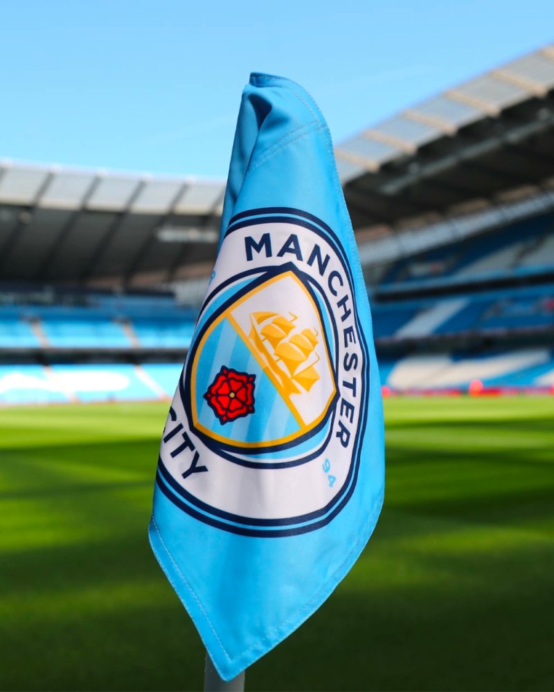MCFCInsiders's tweet photo. 🚨BREAKING🚨: Understand that the charge that Manchester City are NOT guilty of is the most significant of the 115, which could see punishment reduced from potential Titles being Stripped and Points Deductions. 
Via:
[@David_Ornstein @TheAthleticFC]
#mancity https://t.co/RQdPowcYc2