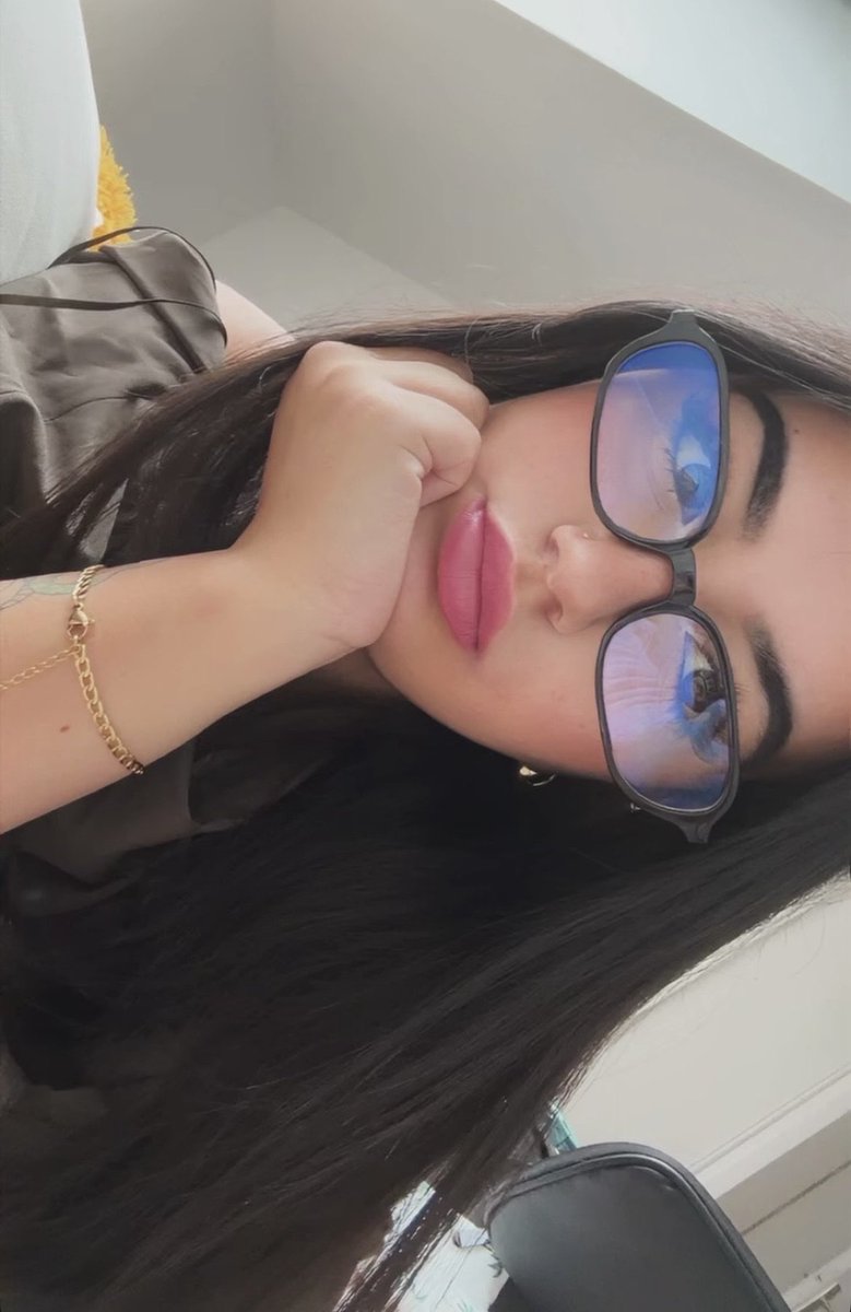 reine_labeaute tweet picture