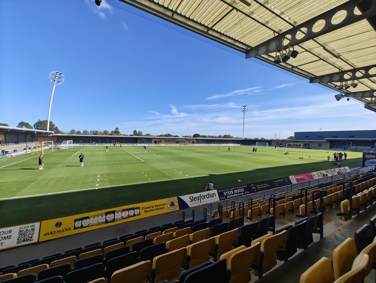 dmac8624's tweet photo. AFC Fylde visit the Jakeman's this afternoon.

Pitch looks great, perfect weather for a great game.

Let's hope for building on last week's result and, more importantly, performance 

#UTFP https://t.co/4AKLt1bcCs