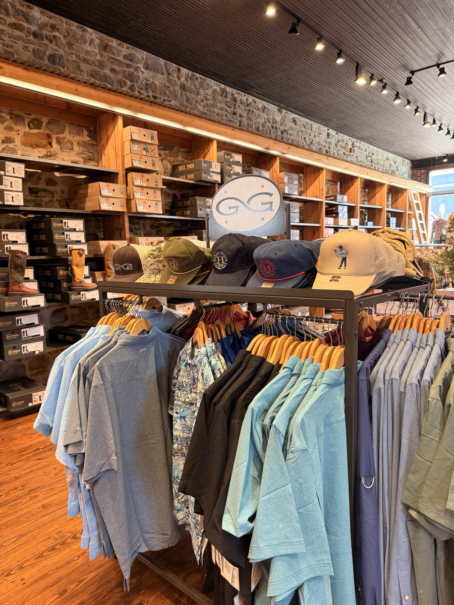 harrys1939's tweet photo. From Wrangler work shirts to Outdoor Game Guard, find all kinds of items in our 2 Building out of 5 dedicated to our Men's work footwear, shoes, and snake boots.
#westernstore #sansabatexas #sansabatx #texashillcountry #centraltexas #workboots #snakeboots https://t.co/sicW4BfA3X