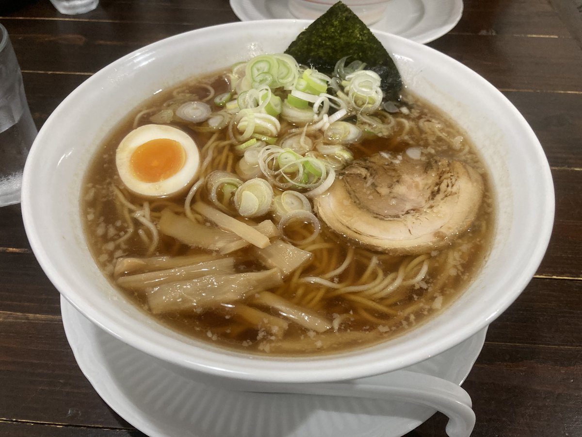 primitive_dr's tweet photo. 昼は地元の好きな中華そば食って帰ってきた https://t.co/7exJGZwOj3