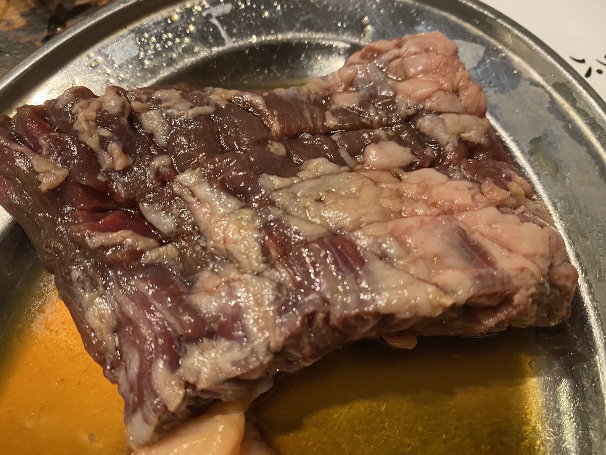 TerubouM's tweet photo. @ANyu0923 明日が、後輩くんの結婚式なので⁉️
中洲で焼肉してます😆 https://t.co/m8RyHPt1E6