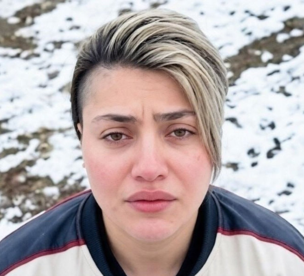esmaeils1169's tweet photo. محبوبه شعبانی توسط دادگاه انقلاب مشهد به اعدام محکوم شد.
سومین زن زندانی سیاسی که در چند روز اخیر، حکم اعدامشون رسانه‌ای شده.
نجمه امینی در مشهد و مژده هاشمی بازرگانی در قزوین هم حکم اعدام گرفته‌اند. https://t.co/XUSuCDYZOd