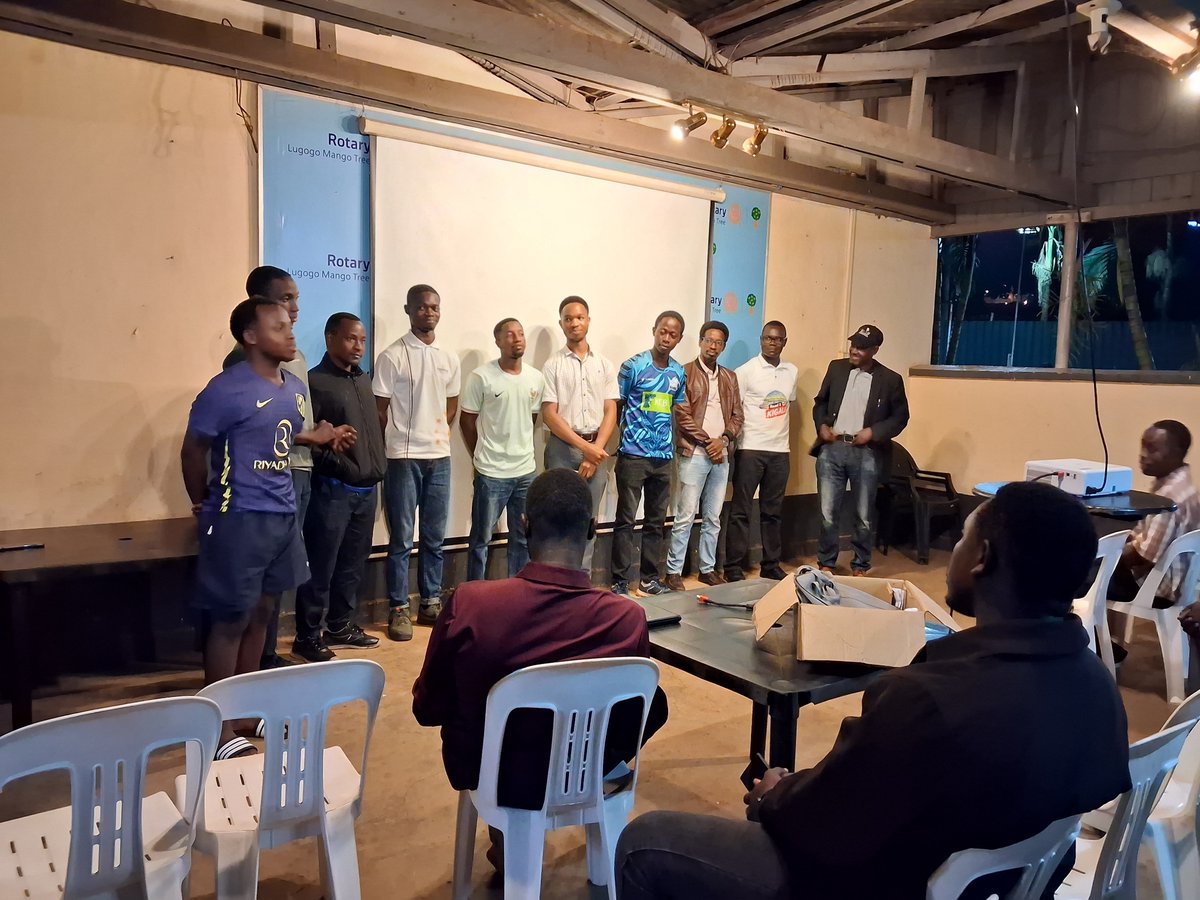 ngonians's tweet photo. @ngonians yesterday Reesinch House  hosted the Monthly Get-Together 
The topic was “Your Voice in an Emergency" and the guest speaker was Dr. Enyang Emma Humphrey
It was an  insightful session that emphasized the importance of communicating effectively during emergencies. https://t.co/FmhFbmKbZf