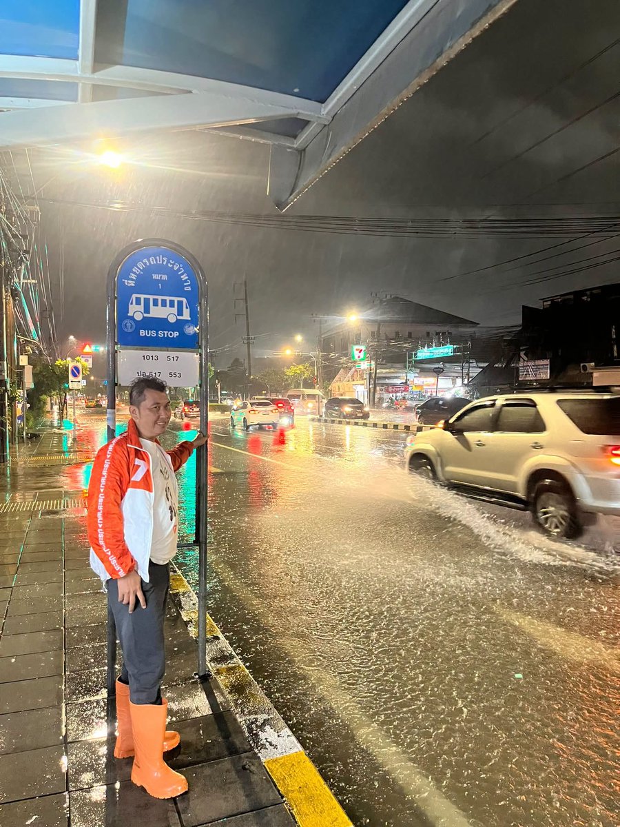 JirayusPumchat's tweet photo. also ชุมพล หลักคำ เมื่อวานกับวันนี้

ใครอยากดูว่าเขาทำอะไรให้ดูบัญชีเพจครับ 
บัญชีส่วนตัวเขาไม่โพสต์ก็ไม่ต้องแปลกใจ

https://t.co/KJJrocz4Yc

#ลาดกระบัง #พรรคประชาชน https://t.co/0YbeEwvh0R