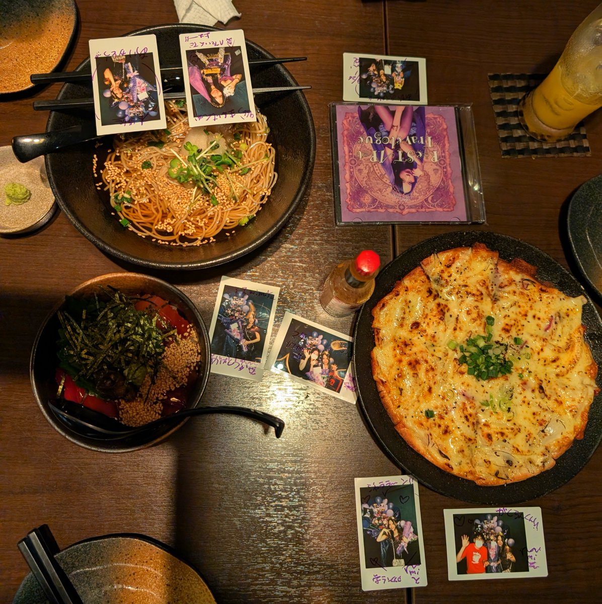 Hua77RU7cyv70e5's tweet photo. 9/26(土) 🌙#青山RizM さん🌼
💜💜生誕ワンマンライブ決定💜💜
「世界-THE WORLD-」
ワンマン楽しかったです新曲きけたし
CDもゲットできました🫶🥰💖
素敵なドレス👗姿とパフォーマンス
でした〜👏💜💕
楽しかったです🙇💖😻💕
#みみゆと旅日記 🌐
#mimiYu 様💜
#チェキ飯 🍚 https://t.co/RyYuBbAwh5