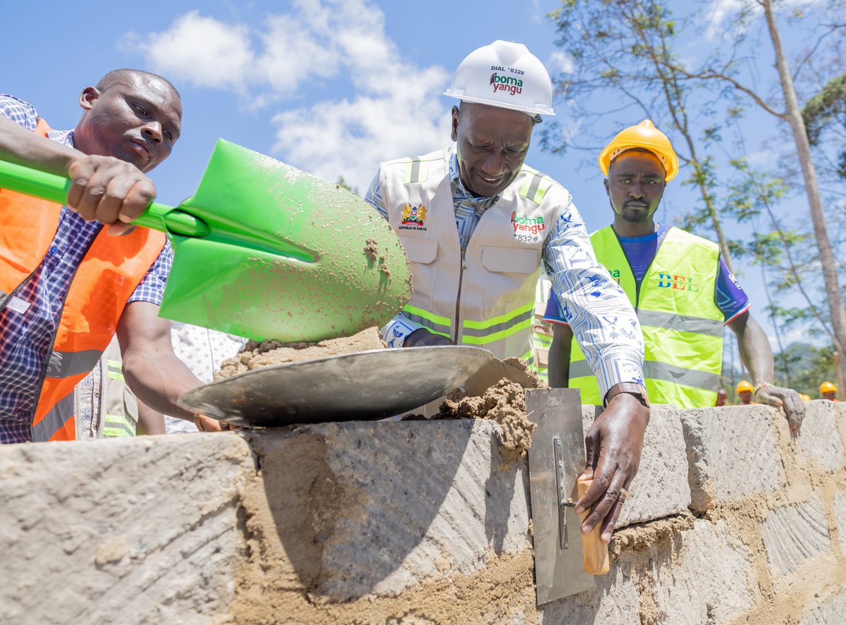 WilliamsRuto's tweet photo. I am a man on a mission to transform our great country. There is no room for retreat or surrender. 

In Wundanyi town,  launched the construction of a modern market and a 385-unit Affordable Housing Project, investments that will create opportunities and improve livelihoods of the residents. 

We will continue implementing projects and programmes that help transform the lives of Kenyans across the country.