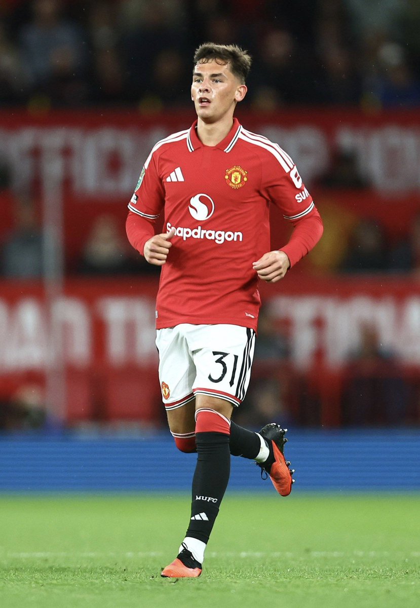 centredevils's tweet photo. 🚨🚨| OFFICIAL: Shea Lacey wins Manchester United’s Goal of the Month for his goal against Brighton.🌟 https://t.co/JdaVV494zD