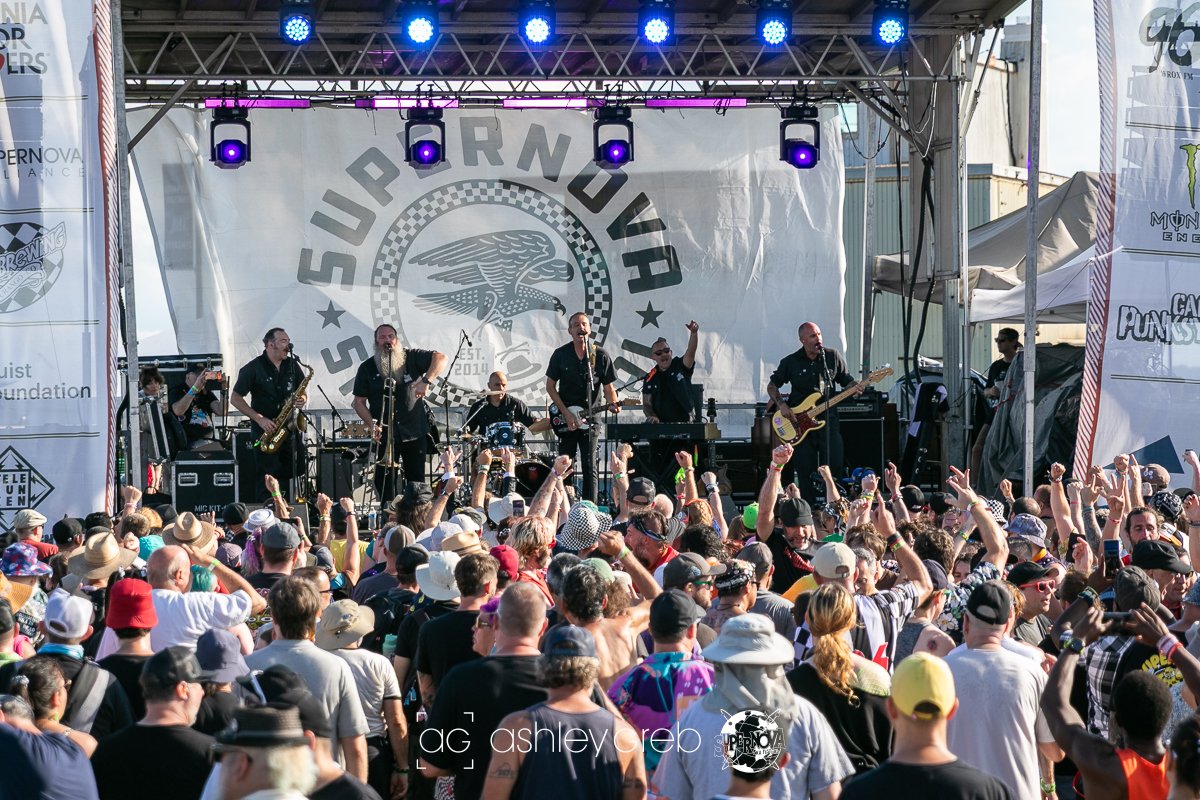 ashleygrebphoto's tweet photo. With sincere thanks to Tim and the crew for another wonderful day concluding Supernova '26 - even more sublimely talented &amp; creative people and a truly incredible audience. 

#Supernova International #Ska #Festival
Hampton VA - 12.Sep.26

.

*prints upon requested - message me https://t.co/75ewQXthND
