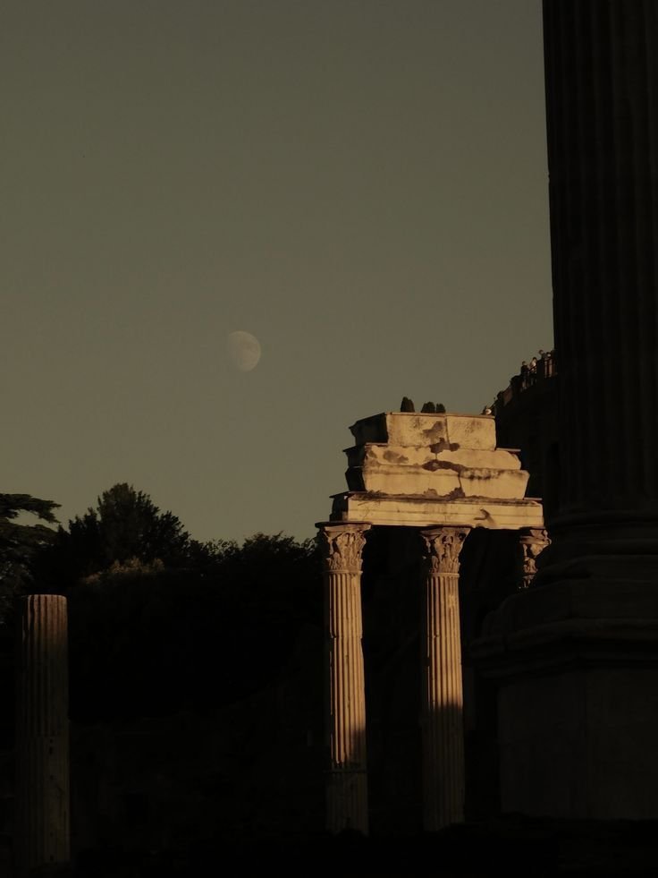animaetars's tweet photo. 🏛️✨ ¿Y si os dijera que la primera "Guía Michelin" de Roma se escribió en la Edad Media? 👀✨

Se han publicado mis dos últimos artículos sobre los "Mirabilia Urbis Romae", realizados en colaboración con el profesor Alvar Nuño.

https://t.co/U0q6xBLYrP
https://t.co/4p9VPkswzT https://t.co/lWkXciMLCT