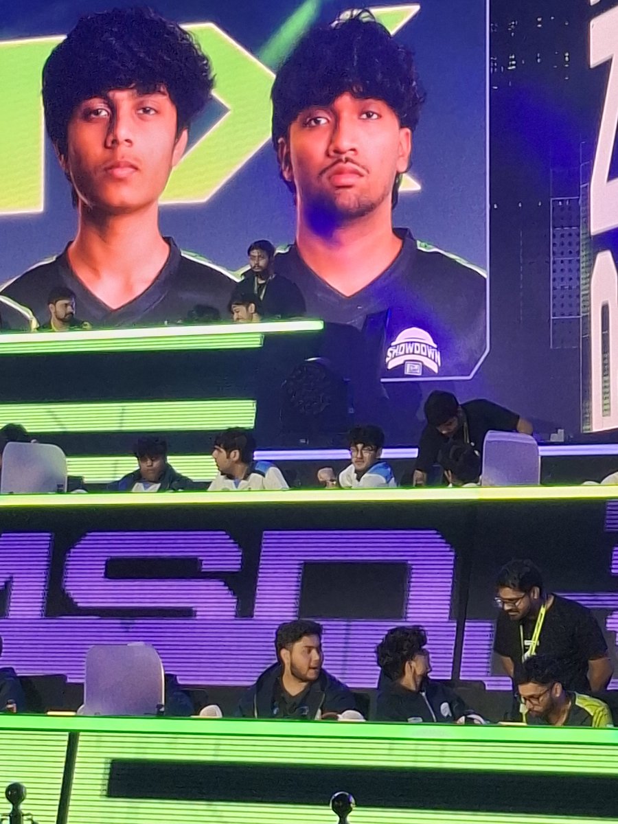 exodousz5's tweet photo. Went to lan to support team soul and I am happy they have promoted to group A.. https://t.co/0dTWHDMGkr