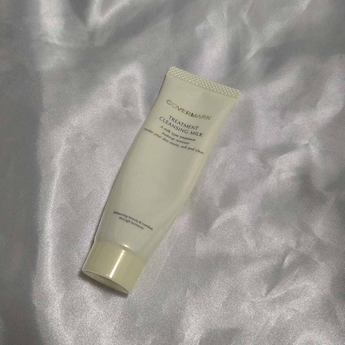 mi_ta2711's tweet photo. COVERMARK
TREATMENT CLEANSING MILK

何度か使ってるけど、ミルクタイプで使いたいときつよつよ！
優しく包まれて突っ張らずに使える！
軽めのメイク時になるべく使ってるけど、落ちで気になったことはないかな

#使いきり https://t.co/qoKZXRovmu