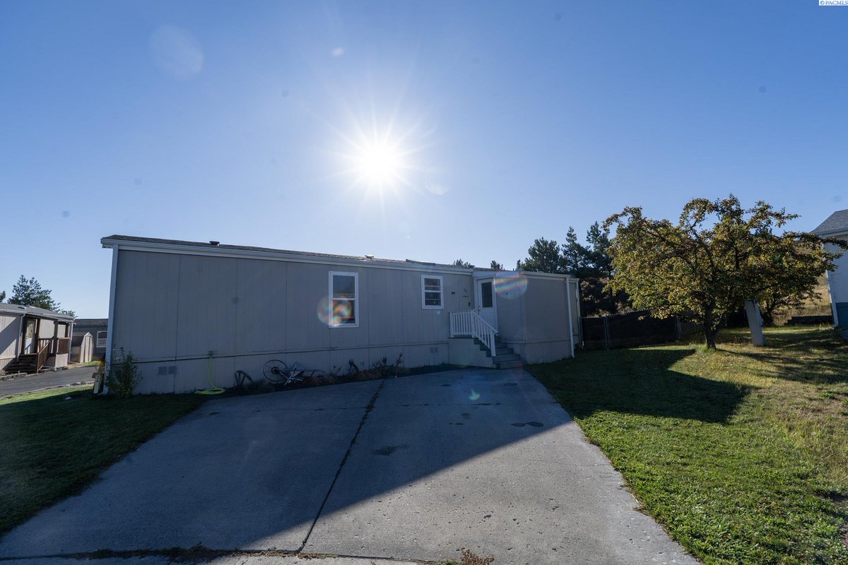 JoePitzer's tweet photo. Introducing our latest property in Pullman, Washington.
- Joe Pitzer #18161,DB46685 with REMAX Home and Land
- Contact me at 509.432.6052 https://t.co/wf6adbPS1d
