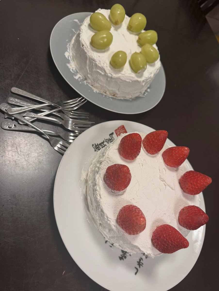 britoclara_'s tweet photo. お盆に祖母の家の畳を張り替えるのに手伝ったんだけど、虫がいっぱいたっくさん。でもそのあとで祖母��作ってくれたお好み焼きは最高だったよ。 https://t.co/Kv54oppQ1d