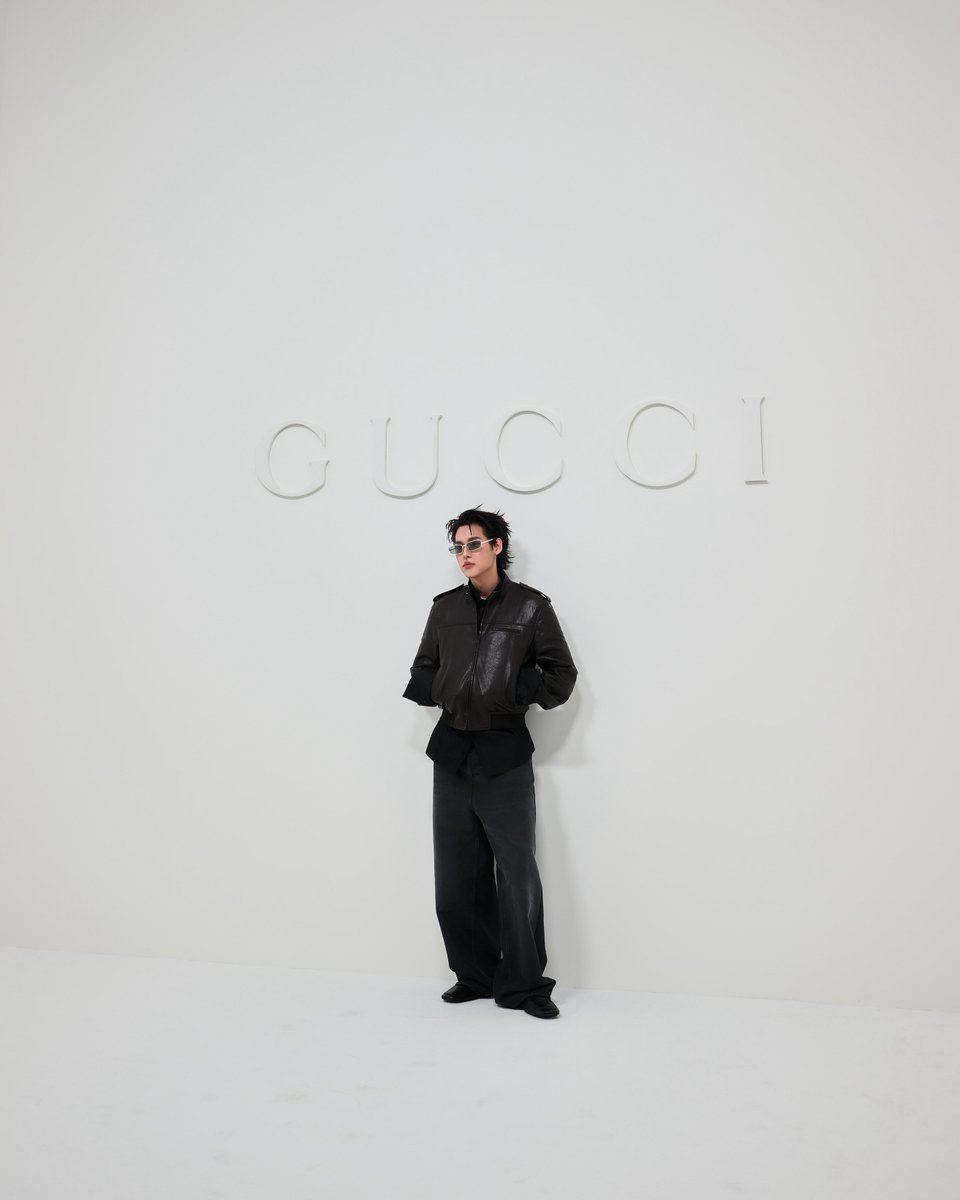 Billkin_Ent's tweet photo. Last night's show look. ✨

BILLKIN GLOWING IN MILAN
#GUCCISS27xBILLKIN 
#BILLKINBAGUCCI
#GucciTheStoreShow
#Bbillkin
#Gucci @gucci https://t.co/QAoGqcYh4I