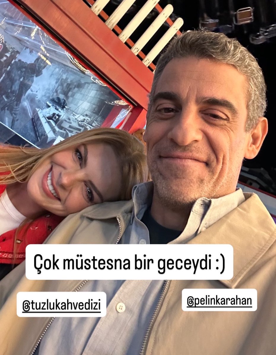 clairesifisher's tweet photo. kizlar ben agliyorum koyverdim gitti haberiniz olsun https://t.co/VnaKr4gC03
