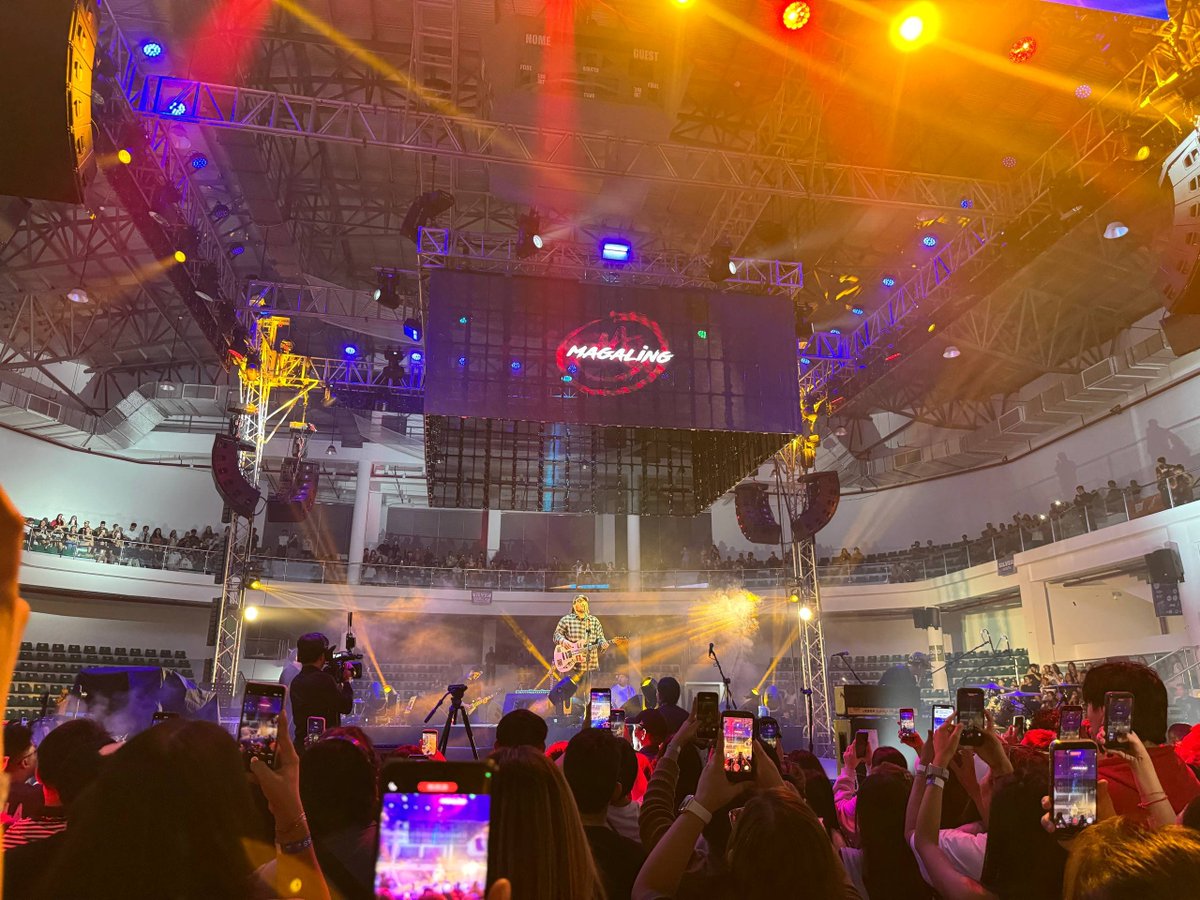 localpopph's tweet photo. Legendary band #MAYONNAISE is now on stage!

#NavotasMusicFest2026 #NavotasMusicFestival https://t.co/wevD5DHI3h