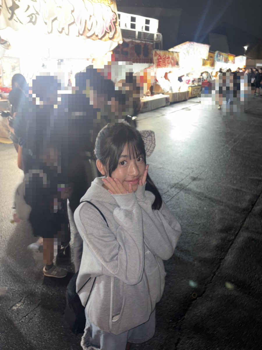 Sa_yan_rie's tweet photo. 今日は川口たたら祭ありがとう
ございました！
またまた久しぶりのLIVEは
ドキドキしたけど楽しかった✨

終わったあとの出店で
けずりイチゴ🍓また食べた( ﾟДﾟ)ｳﾏｰ
ふうちゃんに写真撮ってもらった
やつー♡

見にきてくれた方ありがとう
ございました☺ https://t.co/SDeLarsuhd