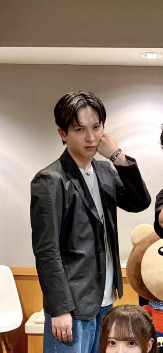 _mumel__'s tweet photo. あとはこれ、金髪も黒髪もぜーんぶ好き🙂‍↕️💛 https://t.co/6xerBRb5xA