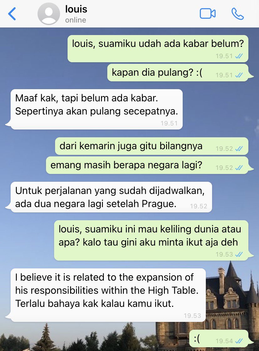 moondustleta's tweet photo. #pondphuwin few tweets au from mafia x celebrity universe #casval • karena muak selalu ditinggal kerja ke luar negeri, valentine akhirnya memutuskan untuk mengibarkan bendera perang pada suaminya🤯 https://t.co/37uHd05CDO