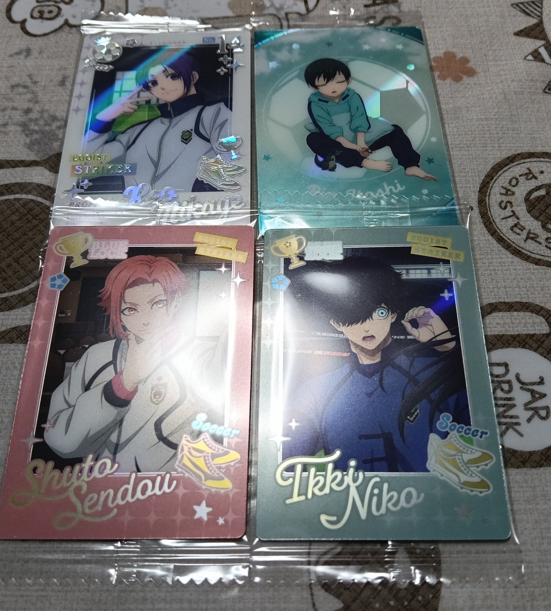 qQPgHGtZWu0p1f6's tweet photo. 【交換】ブルーロック　ウエハース

譲）玲王　凛　二子　閃堂

求）潔

2点〜纏めてのお取引希望となります。
都内手渡し、郵送どちらも対応可能となります。
トラブル防止のためツイフィ確認必須。
検索からもお声がけ下さい。 https://t.co/GWIZlarD32