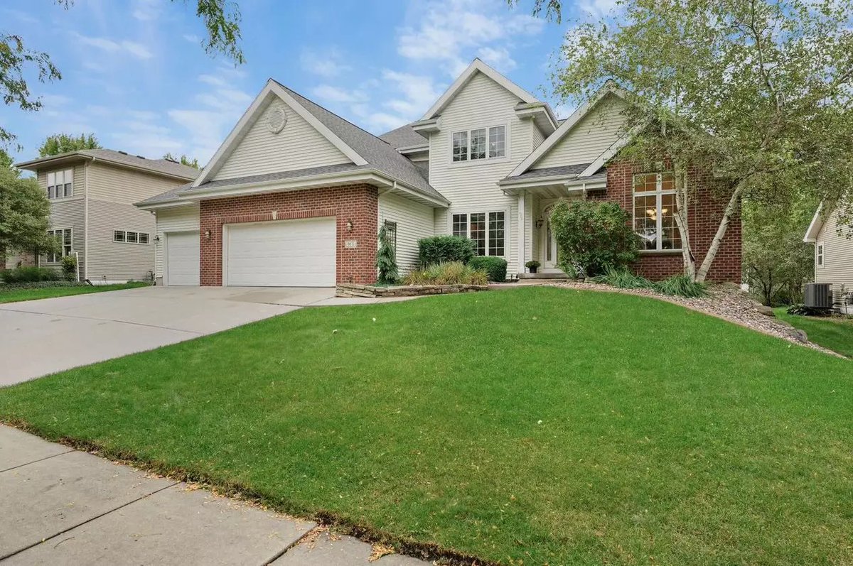 DomColosimo's tweet photo. Open house today and tomorrow.

913 Countryside Crossing in Waunakee.

I’m hosting 10–12 both days.

Big MeadowBrook home — if you’re out looking this weekend, stop by.

https://t.co/0DjZN45ewl https://t.co/TUtqnA0R6v