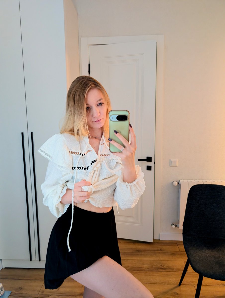 TwoWildSouls's tweet photo. DM me guys🫦
#skinny #young #blonde #girlsclothing https://t.co/FtgZeOEc2i