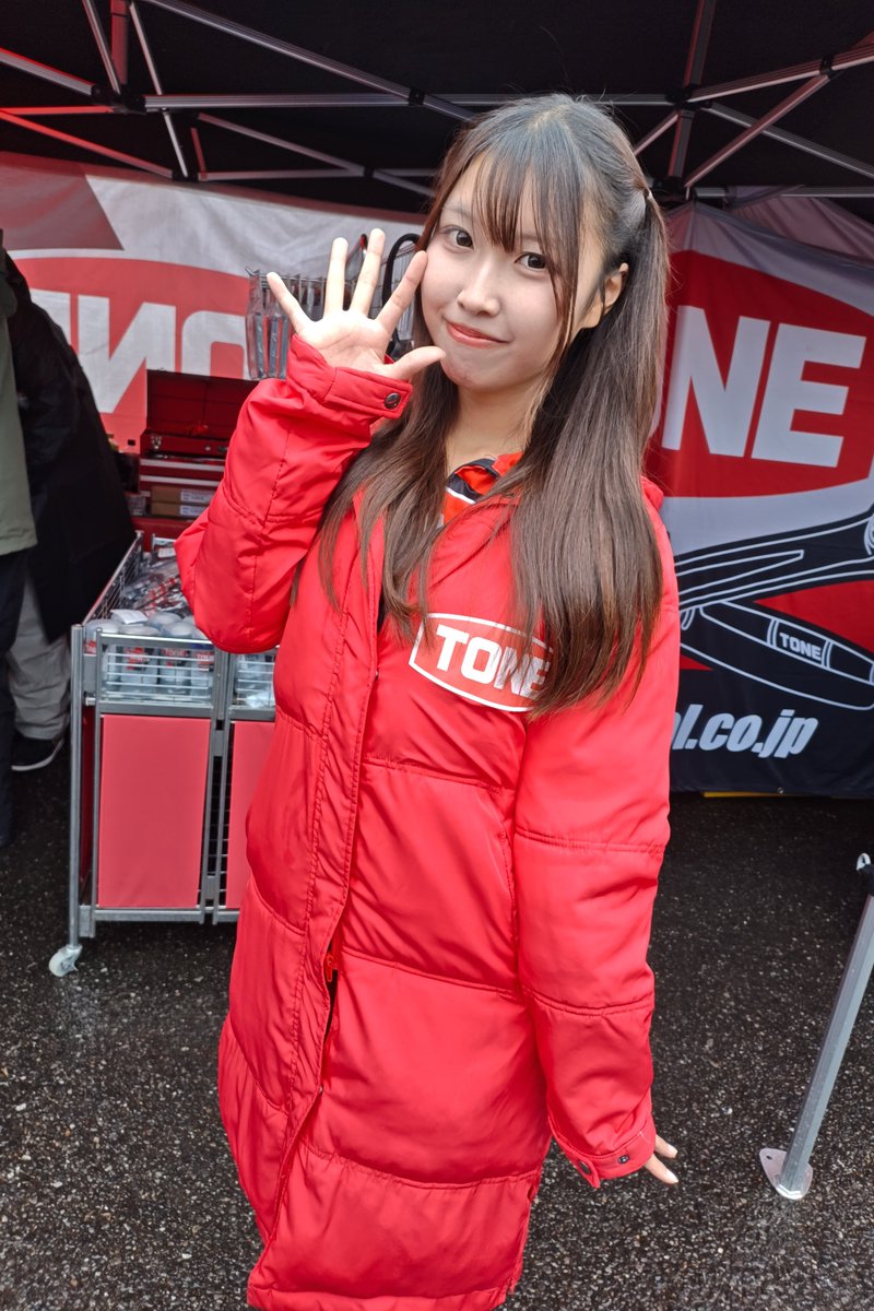 Bchan_'s tweet photo. SUNOCOブースでトークショー、直樹さんもいるじゃないかぁ〜👍

#あらた唯 さん
「A-Class、おめでとう」と言ったら「LIVE　来てねぇ」と返された。😅
LIVEと言えば、アッキーラの出番👍

#ゆづ ちゃま
お取り込み中だったのかもでしたが、スマホを取り出したらささっと撮影対応してくれました。🥲 https://t.co/9FaDevchH5