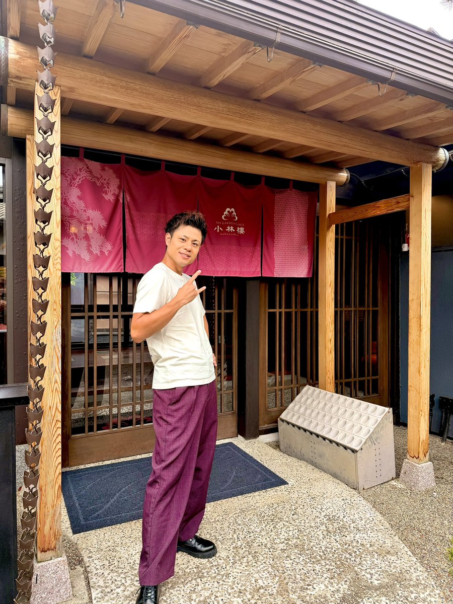 w_ding777's tweet photo. 新潟・長岡センティール・ラ・セゾン小林楼
『心をつなぐ　歌の饗宴』

ご来場ありがとうございました🍽️
結婚式会場で行うライブ、
皆さんのドレスコードも素敵で
とても密な時間でした⏰

#東京力車 https://t.co/u841q0usSd