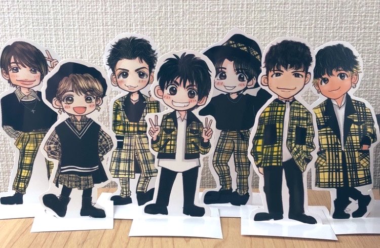nahaha3671west's tweet photo. 微笑み衣装は好きすぎてこんなの作ったりした何年前だろうか https://t.co/WArNWMClko
