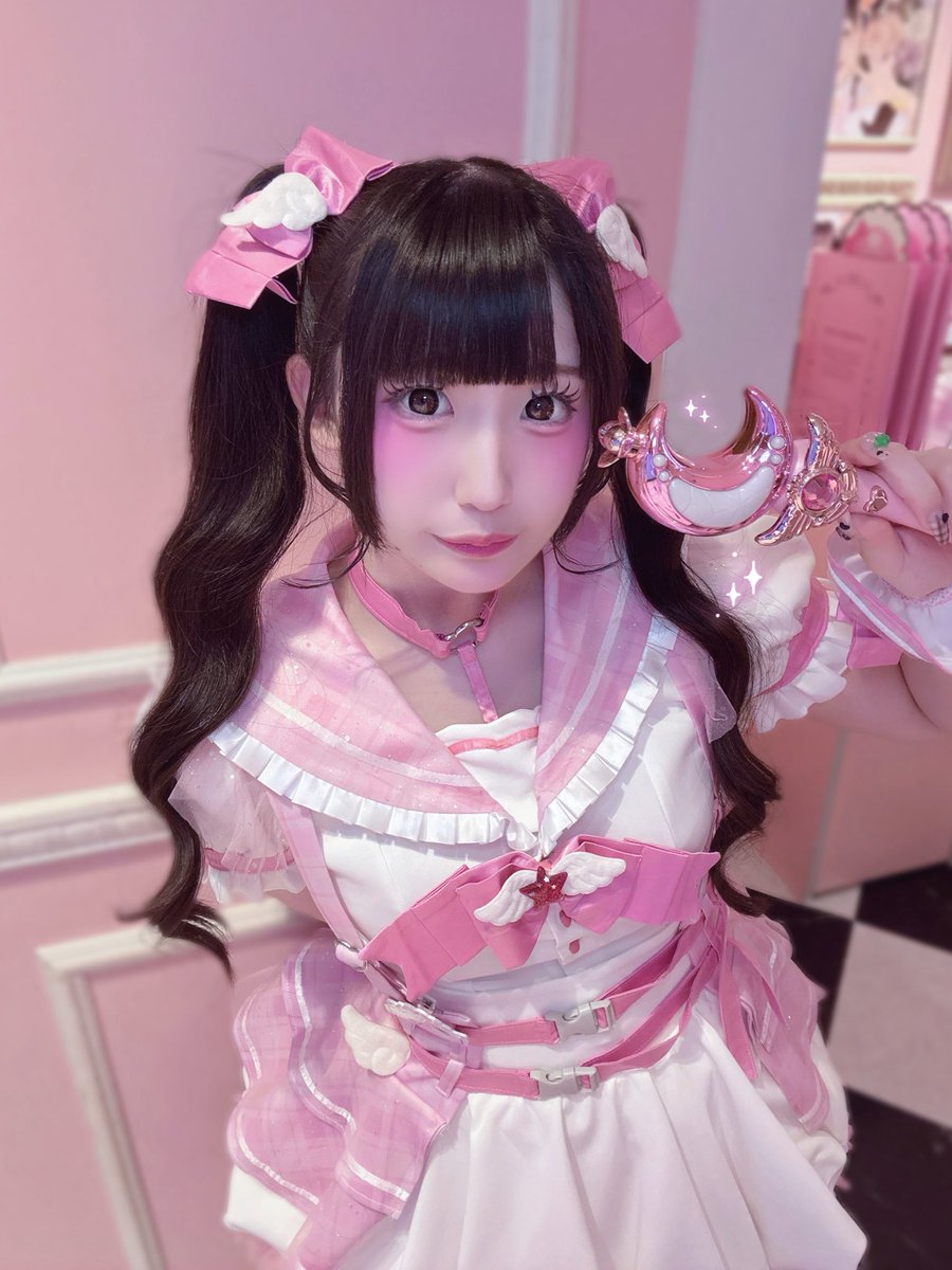maid_love2's tweet photo. ピンクの呪いを解いてよ🎀♥ https://t.co/4suFIfp9mz