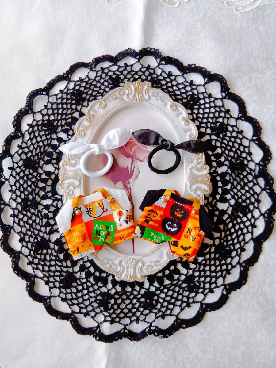 usamihara39's tweet photo. ・10cmぬい服 サロペット ・

ハロウィン柄▪️3点セット

・BOOTHにて販売開始・
#ハンドメイド #ぬい服 #ぬい活 #BOOTH https://t.co/mOxFWot7Iz
