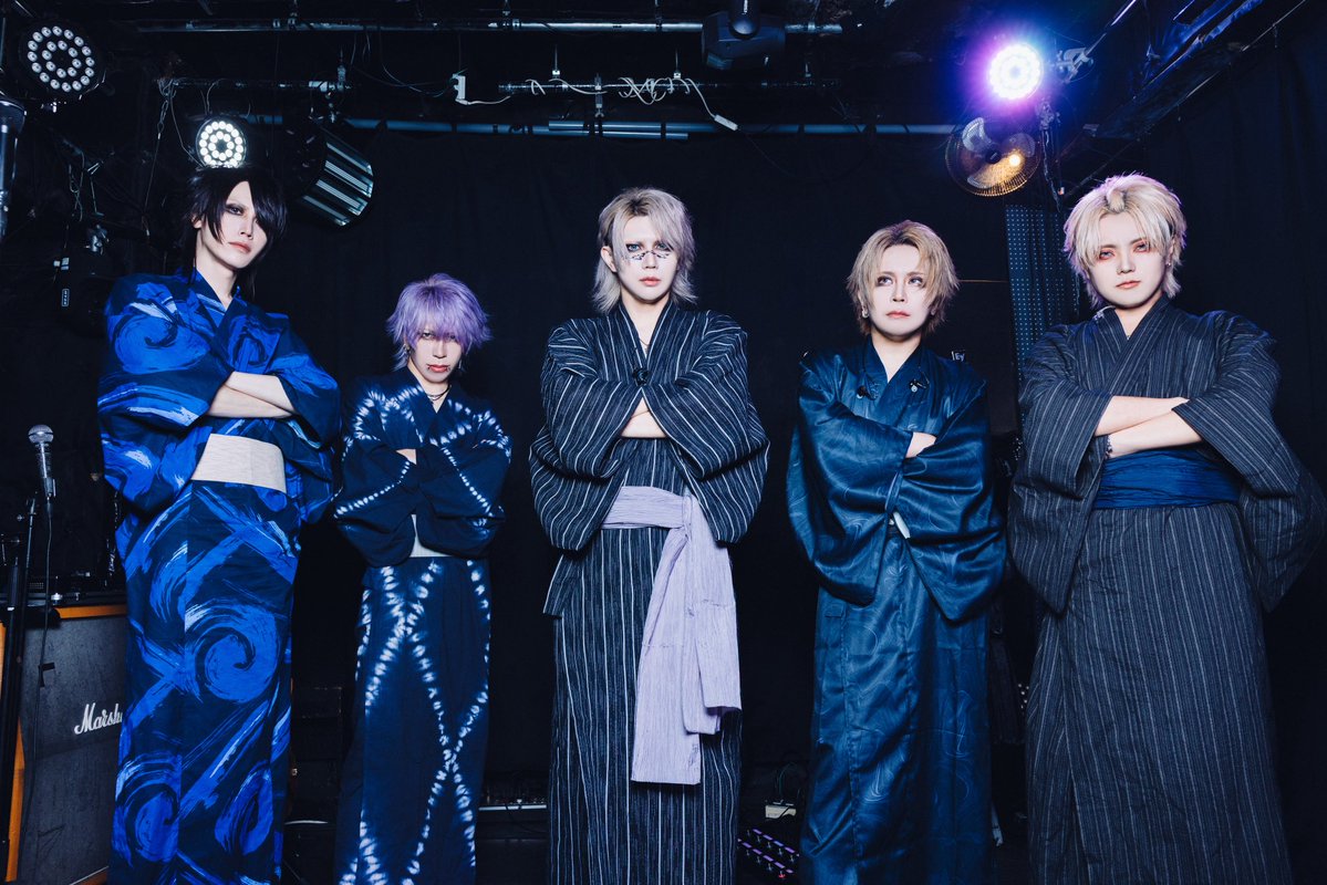 XANVALA's tweet photo. 【本日のお礼】

XANVALA SUMMER EVENT "SPARKLING HOME"
-BlackHole 17th ANNIVERSARY-

▼SET LIST
01. DAYS
02. キネマ
03. 鱗粉
04. 杪夏
05. 誰が為の幸福論

ご来場ありがとうございました！

photo by @kiwamu_kai 

#XANVALA https://t.co/6XJv27jm0T