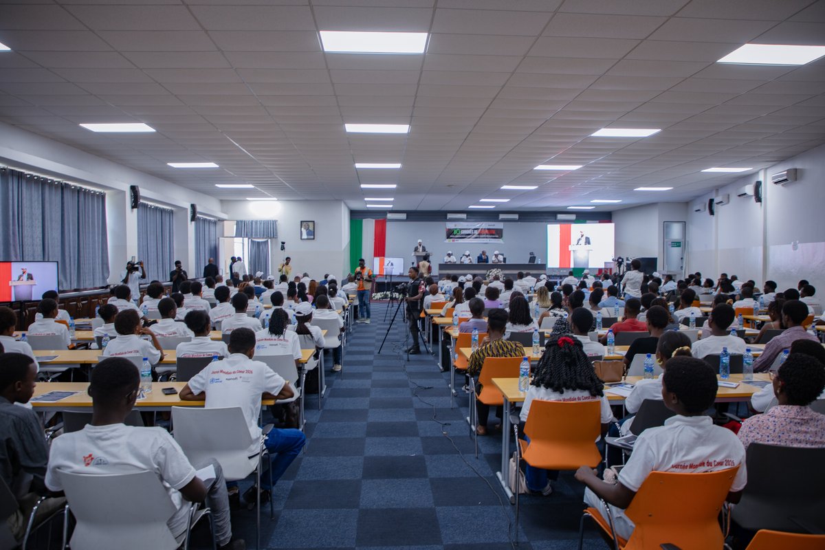 WhoBurundi's tweet photo. À l’occasion de la Journée mondiale du cœur, l’OMS a pris part au 10ᵉ Congrès de la Société Burundaise de Cardiologie, officiellement ouvert par @FideleDr, Ministre de la santé publique, en présence d’un délégué du représentant a.i de l’OMS et des partenaires du secteur. https://t.co/xf8QrE8cCt