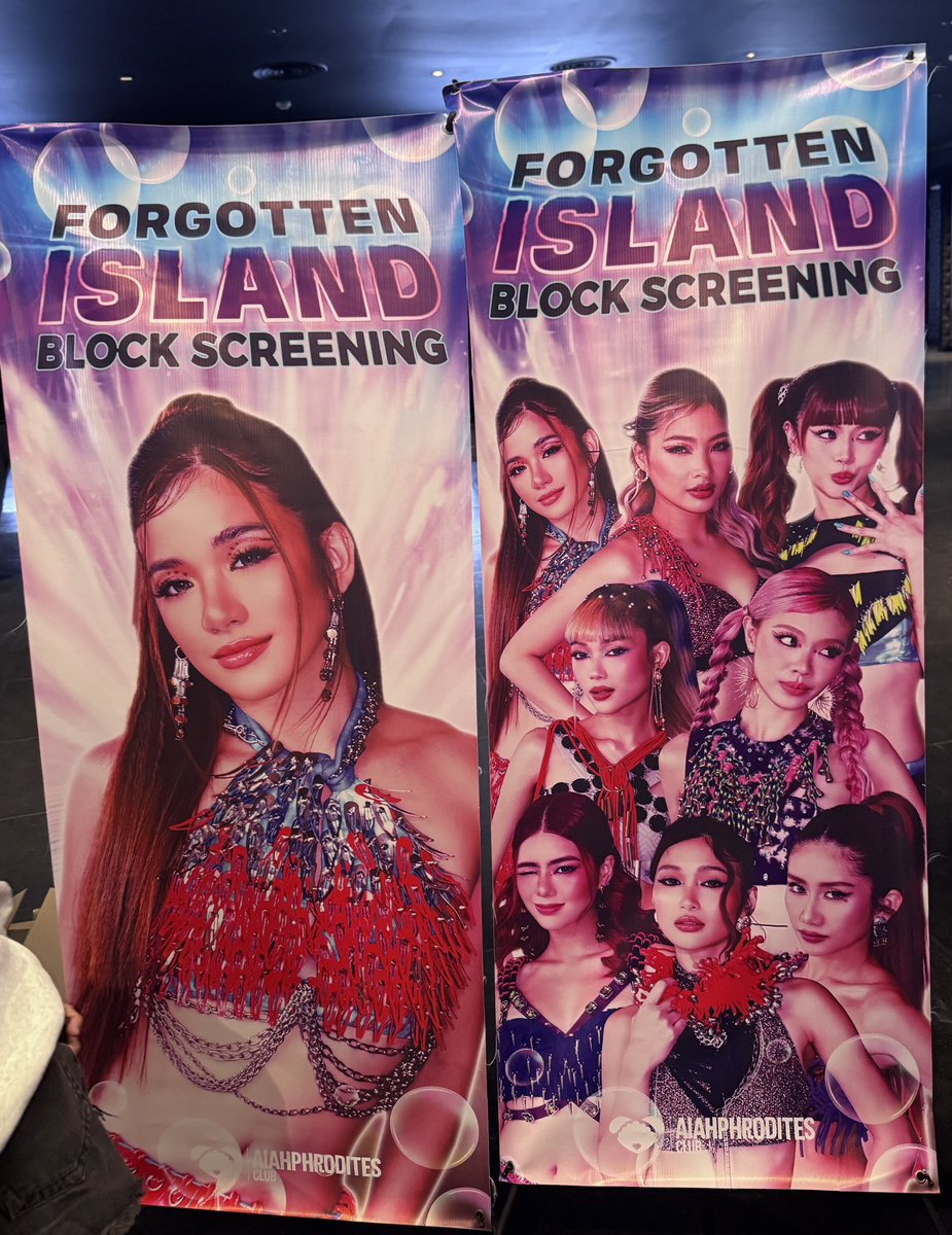 Sunset_Chaser26's tweet photo. Congrats on the successful block screening, @APCforAiah! 🥳

Thank you, APC and co-blooms for the freebies. 🩵

BLOOMS SA NAKALI ISLAND 

#BINIxForgottenIsland #ForgottenIslandBlockscreening 
#BINI_AParallelWorld https://t.co/w1yeCGEmzS