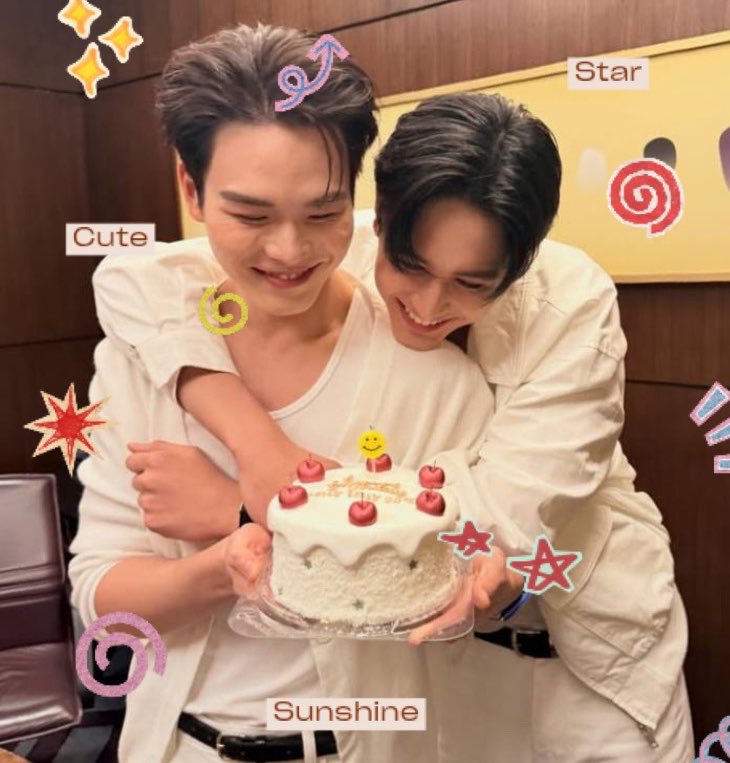 wongravaist's tweet photo. u + me = <3 !! 💌💌💌 https://t.co/0rBsM3ft0J
